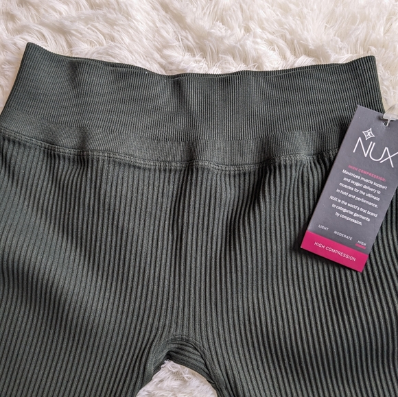 NUX Leggings Womens Size L Green Ribbed High Compression Athletic NWT - Picture 8 of 8